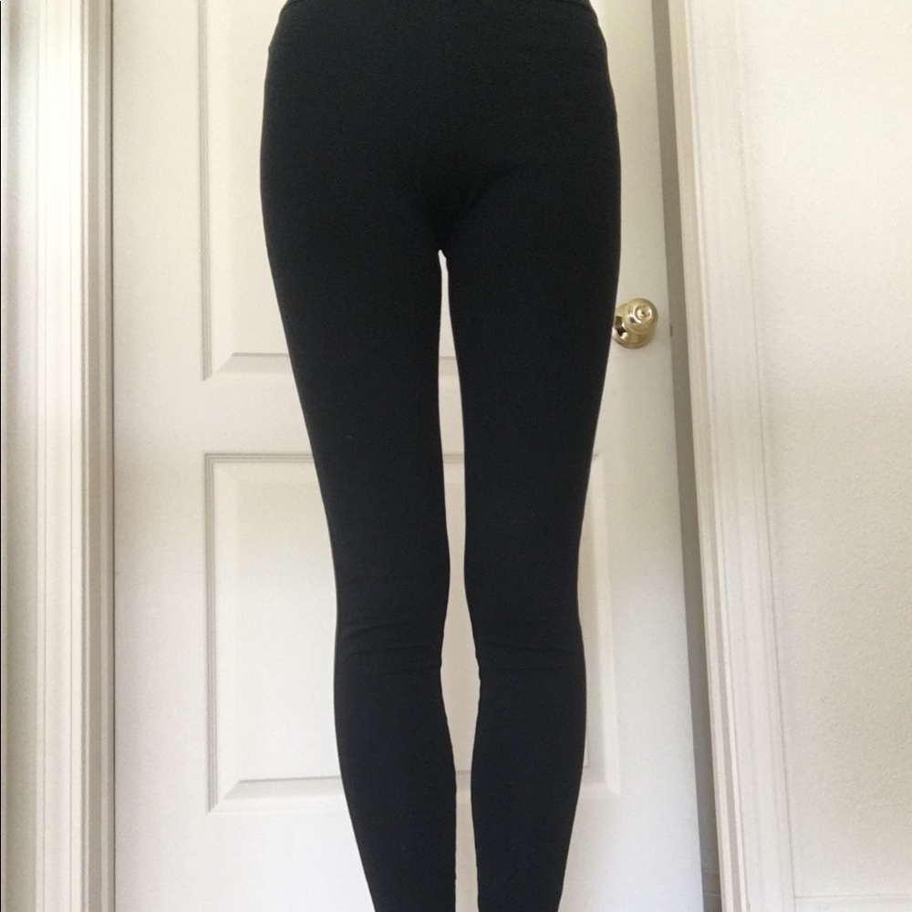 Black leggings